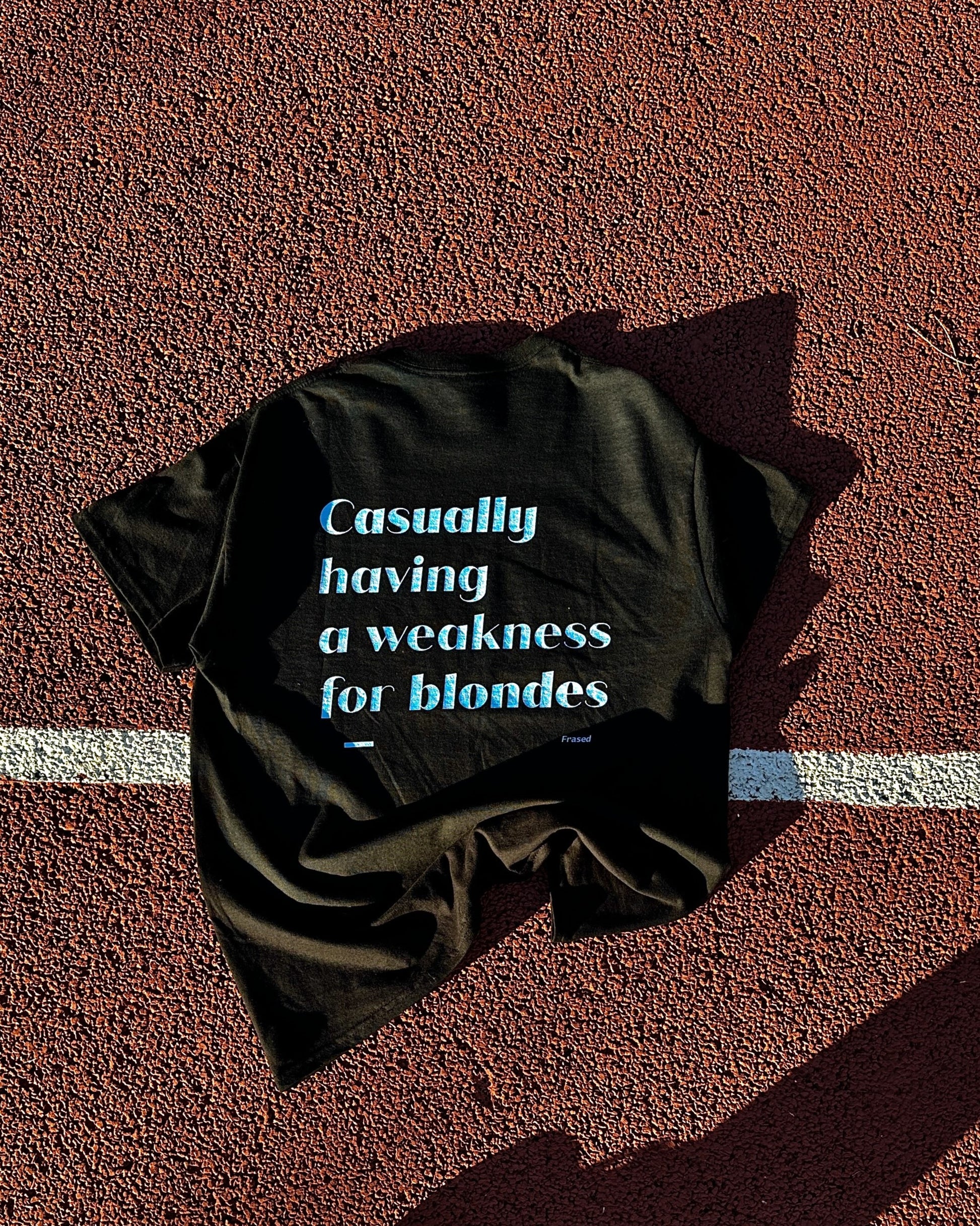 tennis court frased t-shirt blondes picture
