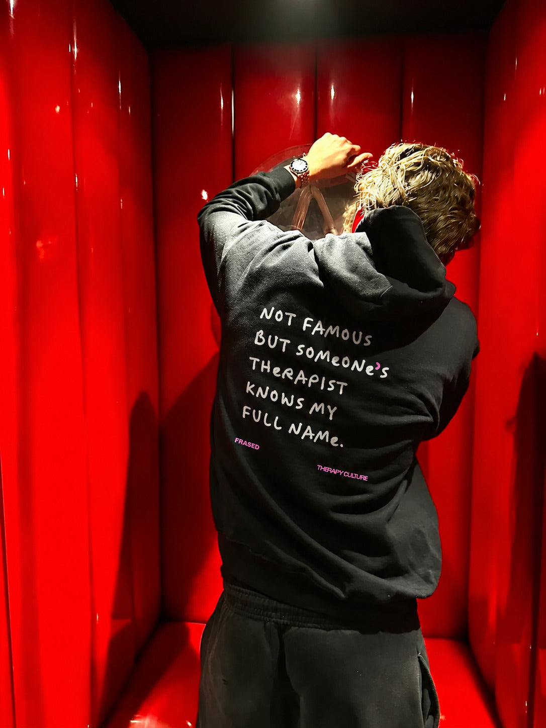 NOT FAMOUS BUT SOMEONE'S THERAPIST KNOWS MY FULL NAME - HOODIE